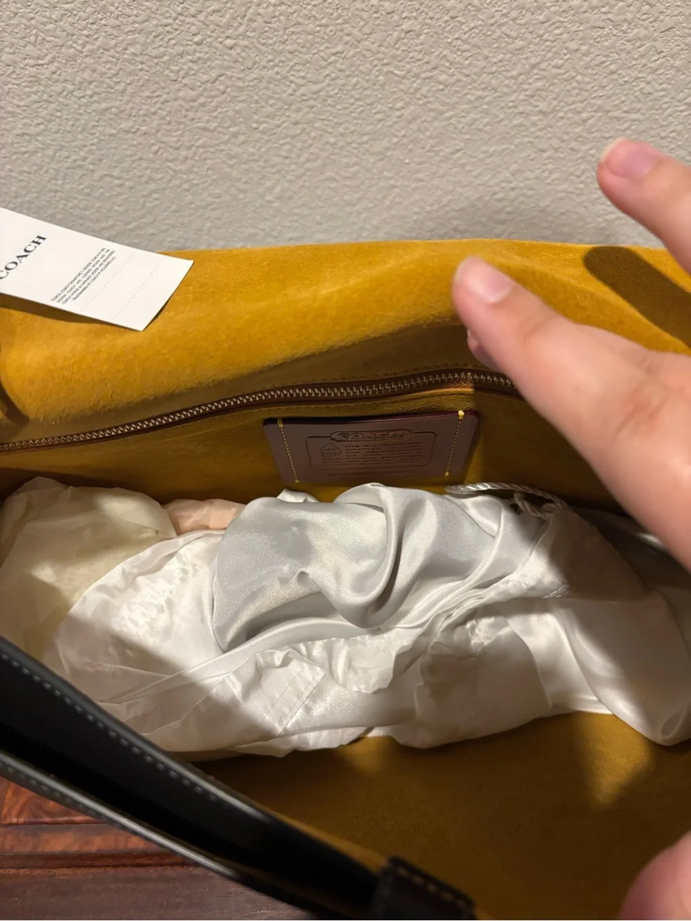 Coach Metropolitan Messenger Bag - Picture 11 of 12